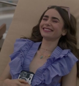 Emily_in_Paris_S02E02_WEBRip_x264-ION10_2749.jpg