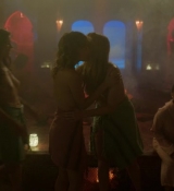 Emily_in_Paris_S02E03_WEBRip_x264-ION10_0684.jpg