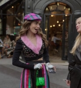 Emily_in_Paris_S02E03_WEBRip_x264-ION10_1003.jpg