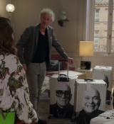 Emily_in_Paris_S02E03_WEBRip_x264-ION10_1147.jpg
