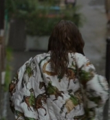 Emily_in_Paris_S02E03_WEBRip_x264-ION10_1636.jpg