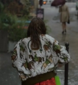 Emily_in_Paris_S02E03_WEBRip_x264-ION10_1637.jpg