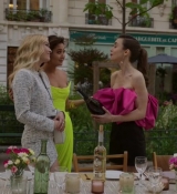 Emily_in_Paris_S02E03_WEBRip_x264-ION10_1908.jpg