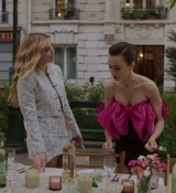 Emily_in_Paris_S02E03_WEBRip_x264-ION10_1925.jpg