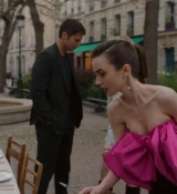Emily_in_Paris_S02E03_WEBRip_x264-ION10_1968.jpg