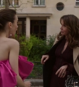 Emily_in_Paris_S02E03_WEBRip_x264-ION10_2010.jpg