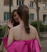 Emily_in_Paris_S02E03_WEBRip_x264-ION10_2020.jpg