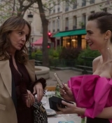Emily_in_Paris_S02E03_WEBRip_x264-ION10_2052.jpg