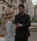 Emily_in_Paris_S02E03_WEBRip_x264-ION10_2069.jpg