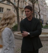 Emily_in_Paris_S02E03_WEBRip_x264-ION10_2070.jpg