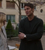 Emily_in_Paris_S02E03_WEBRip_x264-ION10_2082.jpg