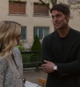 Emily_in_Paris_S02E03_WEBRip_x264-ION10_2085.jpg