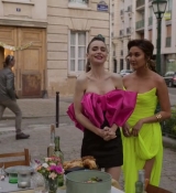 Emily_in_Paris_S02E03_WEBRip_x264-ION10_2133.jpg