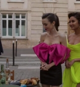 Emily_in_Paris_S02E03_WEBRip_x264-ION10_2152.jpg