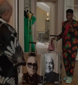 Emily_in_Paris_S02E03_WEBRip_x264-ION10_2186.jpg
