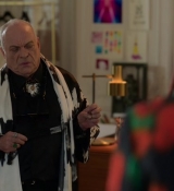 Emily_in_Paris_S02E03_WEBRip_x264-ION10_2229.jpg