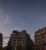 Emily_in_Paris_S02E03_WEBRip_x264-ION10_2278.jpg