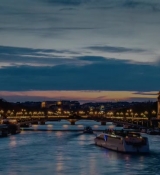 Emily_in_Paris_S02E03_WEBRip_x264-ION10_2284.jpg