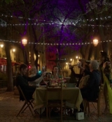Emily_in_Paris_S02E03_WEBRip_x264-ION10_2292.jpg
