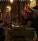 Emily_in_Paris_S02E03_WEBRip_x264-ION10_2293.jpg