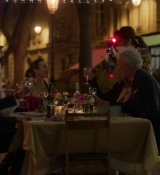 Emily_in_Paris_S02E03_WEBRip_x264-ION10_2294.jpg