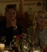 Emily_in_Paris_S02E03_WEBRip_x264-ION10_2332.jpg