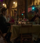 Emily_in_Paris_S02E03_WEBRip_x264-ION10_2338.jpg