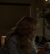 Emily_in_Paris_S02E03_WEBRip_x264-ION10_2425.jpg