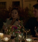 Emily_in_Paris_S02E03_WEBRip_x264-ION10_2487.jpg
