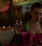 Emily_in_Paris_S02E03_WEBRip_x264-ION10_2510.jpg