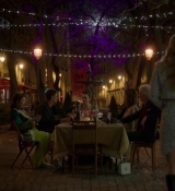 Emily_in_Paris_S02E03_WEBRip_x264-ION10_2524.jpg
