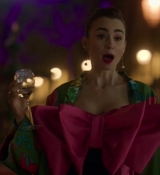 Emily_in_Paris_S02E03_WEBRip_x264-ION10_2589.jpg
