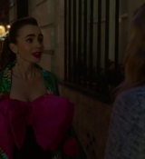 Emily_in_Paris_S02E03_WEBRip_x264-ION10_2688.jpg
