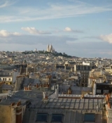Emily_in_Paris_S02E04_WEBRip_x264-ION10_0110.jpg