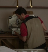 Emily_in_Paris_S02E04_WEBRip_x264-ION10_0119.jpg