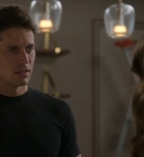 Emily_in_Paris_S02E04_WEBRip_x264-ION10_0146.jpg