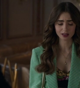 Emily_in_Paris_S02E04_WEBRip_x264-ION10_0155.jpg
