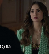 Emily_in_Paris_S02E04_WEBRip_x264-ION10_0181.jpg