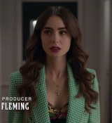 Emily_in_Paris_S02E04_WEBRip_x264-ION10_0229.jpg