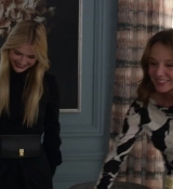 Emily_in_Paris_S02E04_WEBRip_x264-ION10_0256.jpg