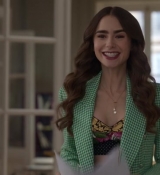 Emily_in_Paris_S02E04_WEBRip_x264-ION10_0258.jpg