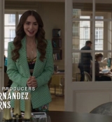 Emily_in_Paris_S02E04_WEBRip_x264-ION10_0287.jpg