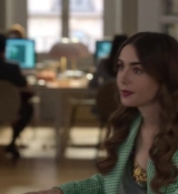 Emily_in_Paris_S02E04_WEBRip_x264-ION10_0349.jpg