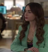 Emily_in_Paris_S02E04_WEBRip_x264-ION10_0352.jpg