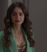 Emily_in_Paris_S02E04_WEBRip_x264-ION10_0408.jpg