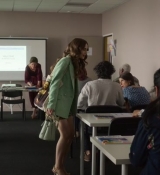 Emily_in_Paris_S02E04_WEBRip_x264-ION10_0483.jpg