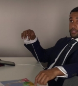 Emily_in_Paris_S02E04_WEBRip_x264-ION10_0502.jpg