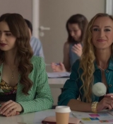 Emily_in_Paris_S02E04_WEBRip_x264-ION10_0548.jpg
