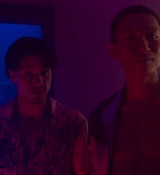 Emily_in_Paris_S02E04_WEBRip_x264-ION10_0592.jpg