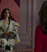 Emily_in_Paris_S02E04_WEBRip_x264-ION10_0789.jpg